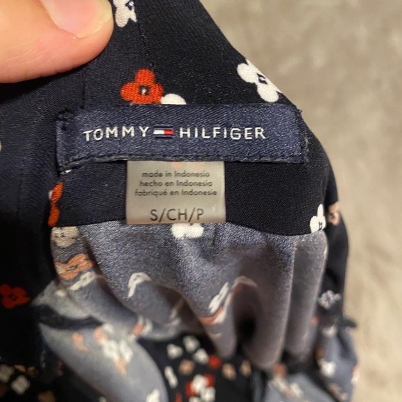 womens blouse - Picture 4 of 4